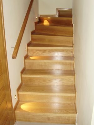 Εσωτερική σκάλα από Δρυ